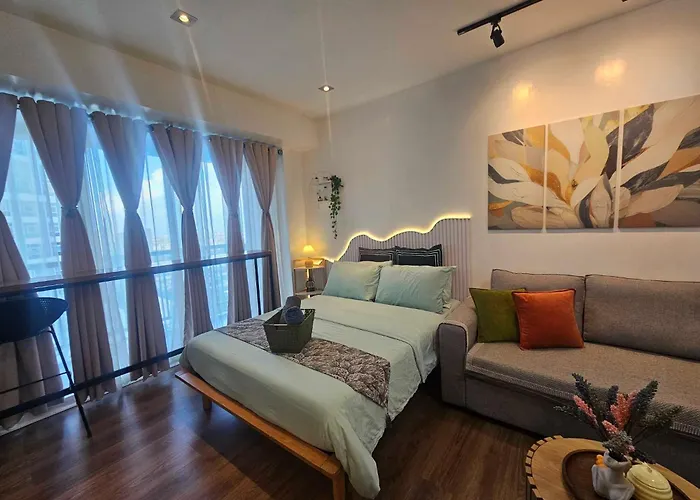Apartment Lil' Olive Spot At Soho In Front Of Edsa Shangri-la Mall *